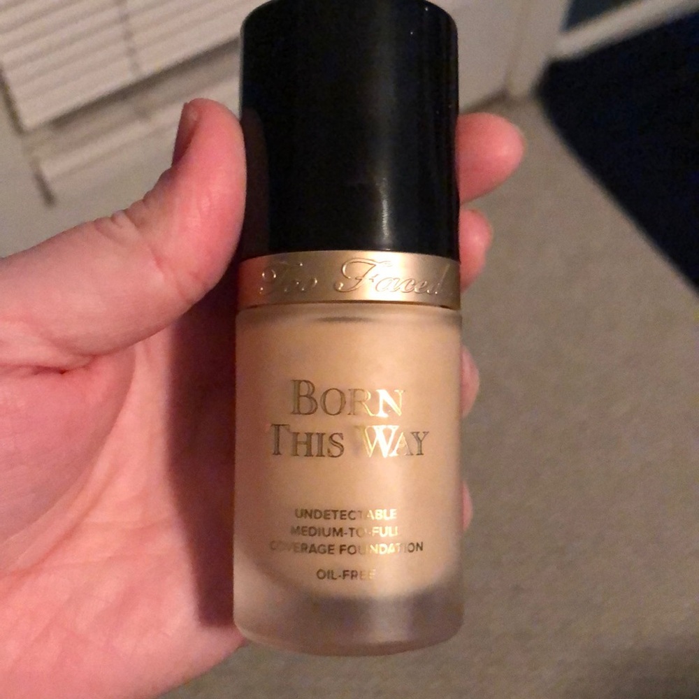 Too Faced Born This Way Foundation in Swan